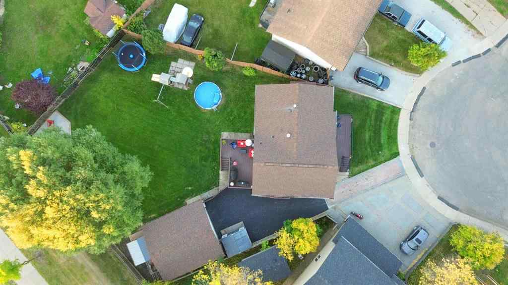 MLS® A2258591 - 225 Farrell Crescent  in Dickinsfield Fort McMurray, Residential