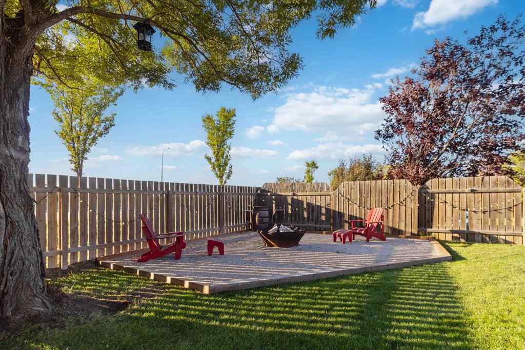 MLS® A2258591 - 225 Farrell Crescent  in Dickinsfield Fort McMurray, Residential