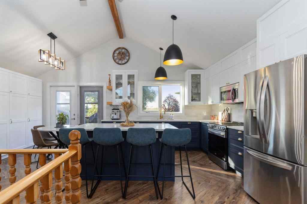 MLS® A2258591 - 225 Farrell Crescent  in Dickinsfield Fort McMurray, Residential