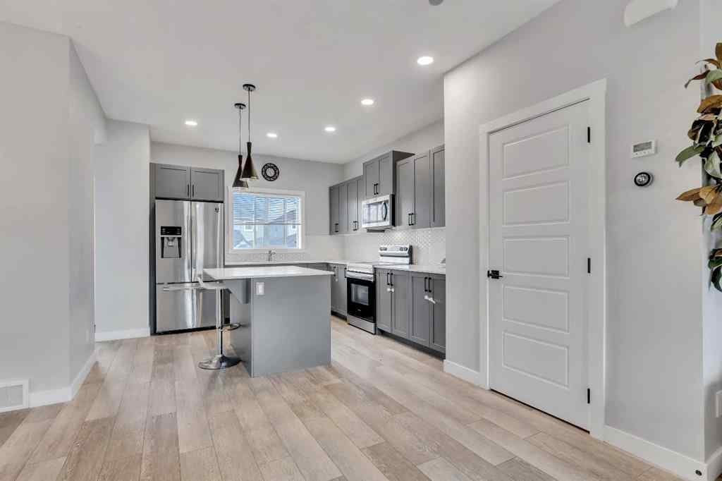 MLS® A2258593 - 224 Hillcrest Road SW in Hillcrest Airdrie, Residential