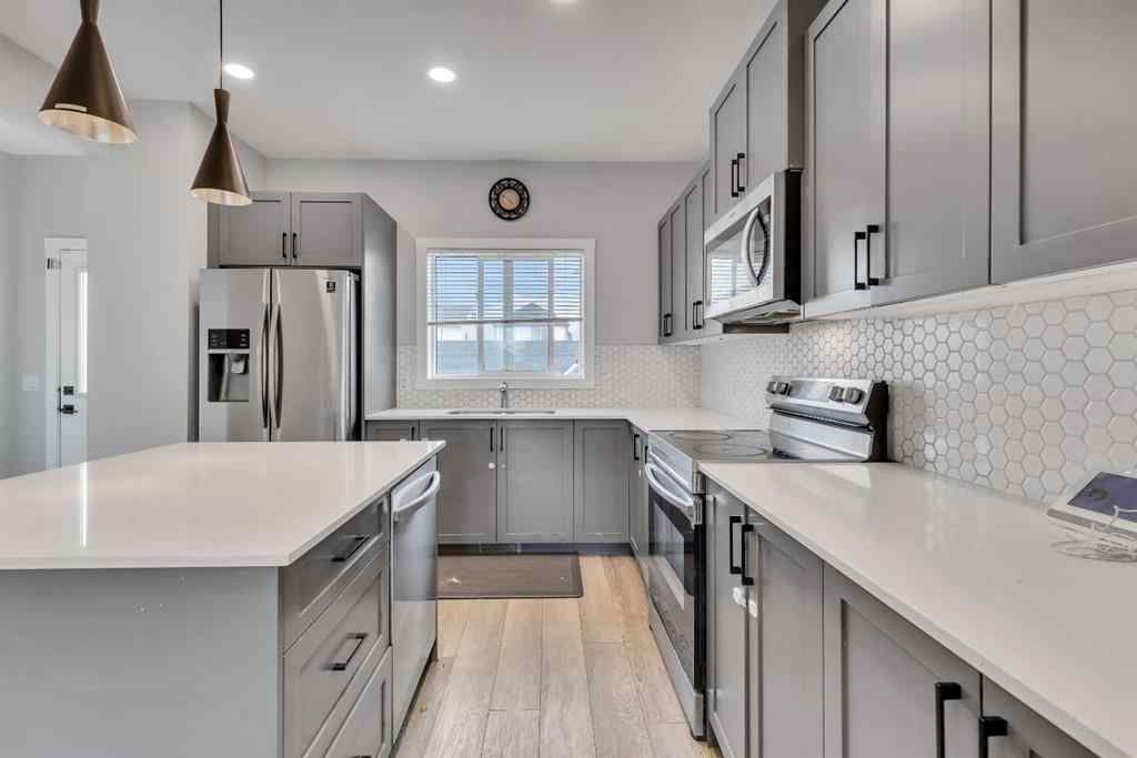 MLS® A2258593 - 224 Hillcrest Road SW in Hillcrest Airdrie, Residential