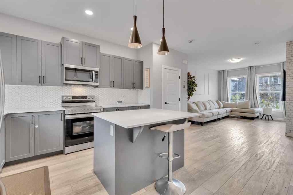 MLS® A2258593 - 224 Hillcrest Road SW in Hillcrest Airdrie, Residential