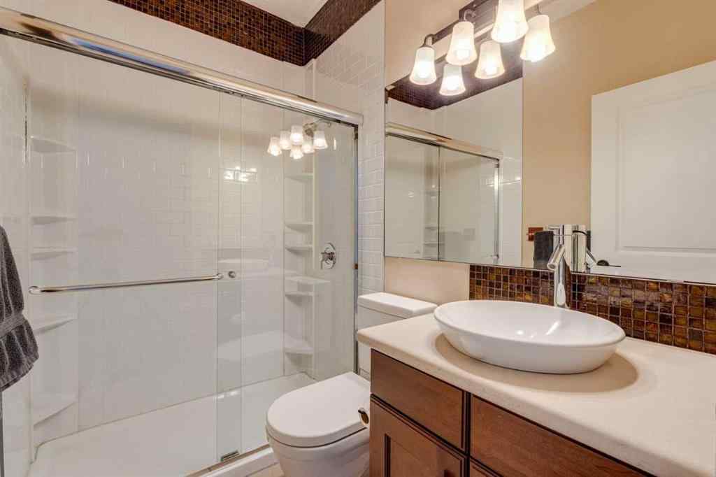 MLS® A2258598 - 525 5 Street NE in Bridgeland/Riverside Calgary, Residential