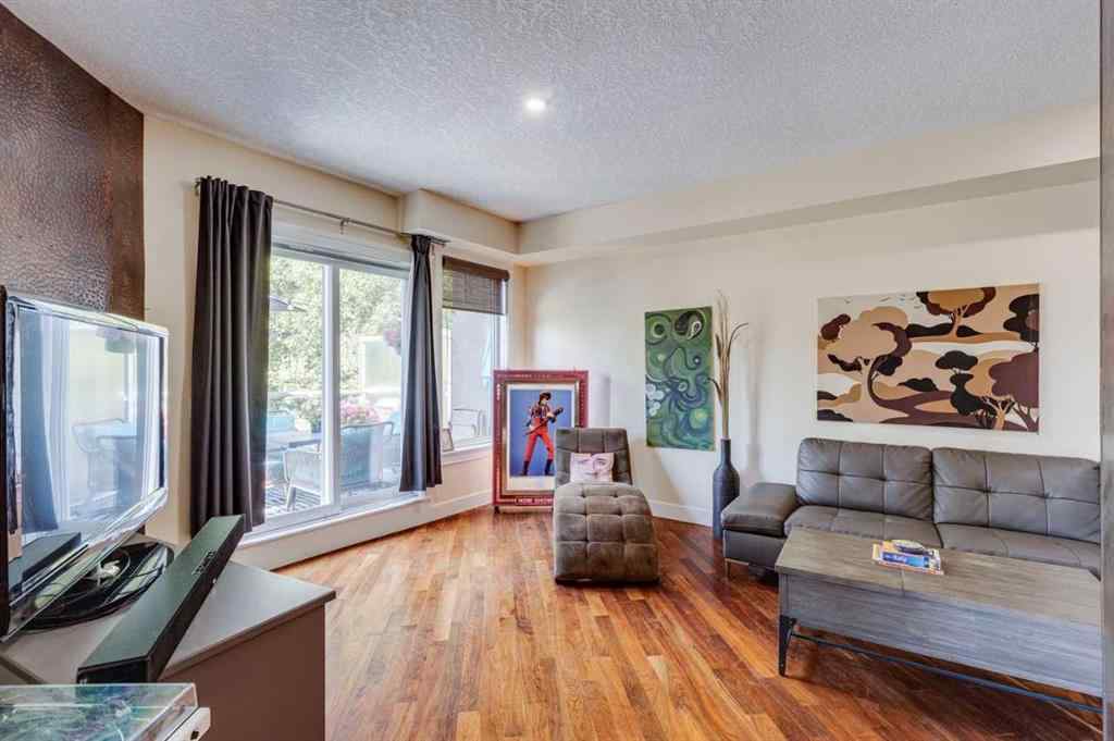 MLS® A2258598 - 525 5 Street NE in Bridgeland/Riverside Calgary, Residential