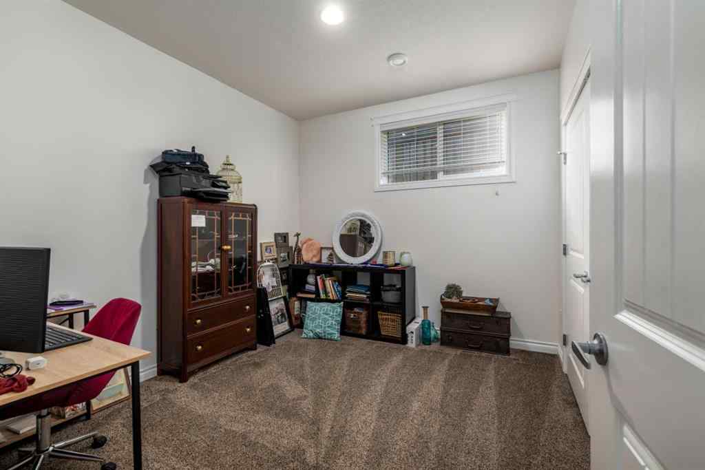 MLS® A2258602 - 2004 61 Avenue  in Lakeside Lloydminster, Residential