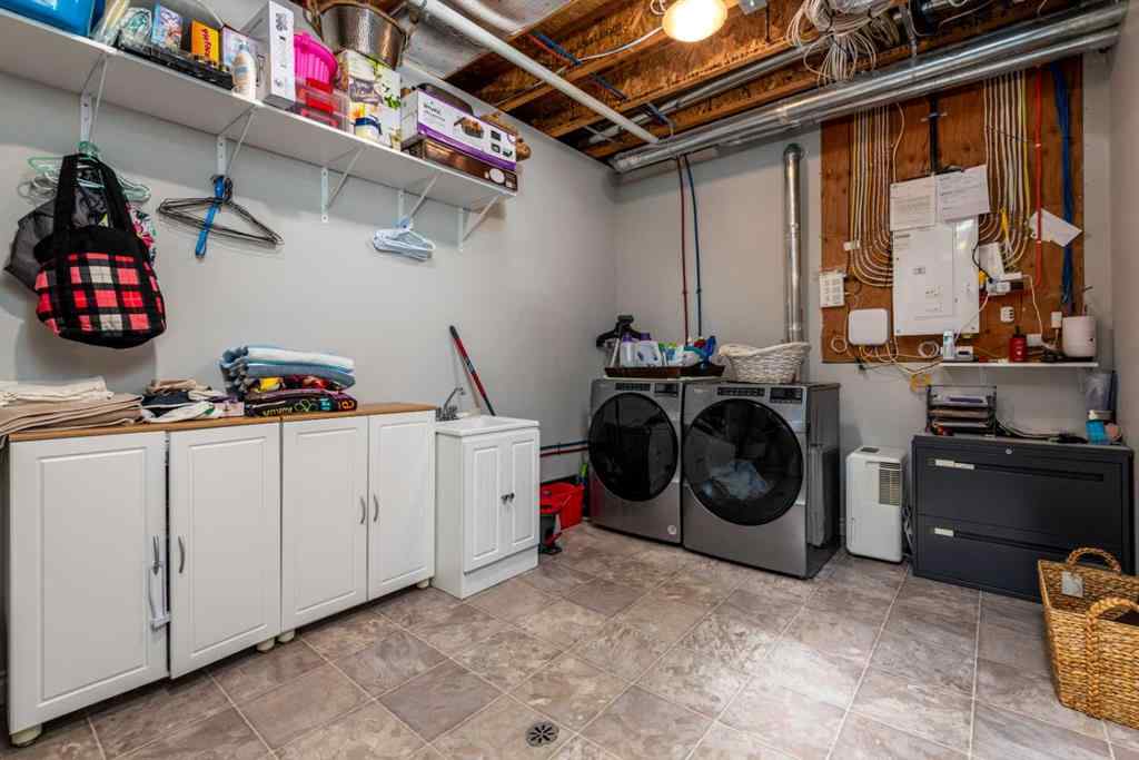 MLS® A2258602 - 2004 61 Avenue  in Lakeside Lloydminster, Residential