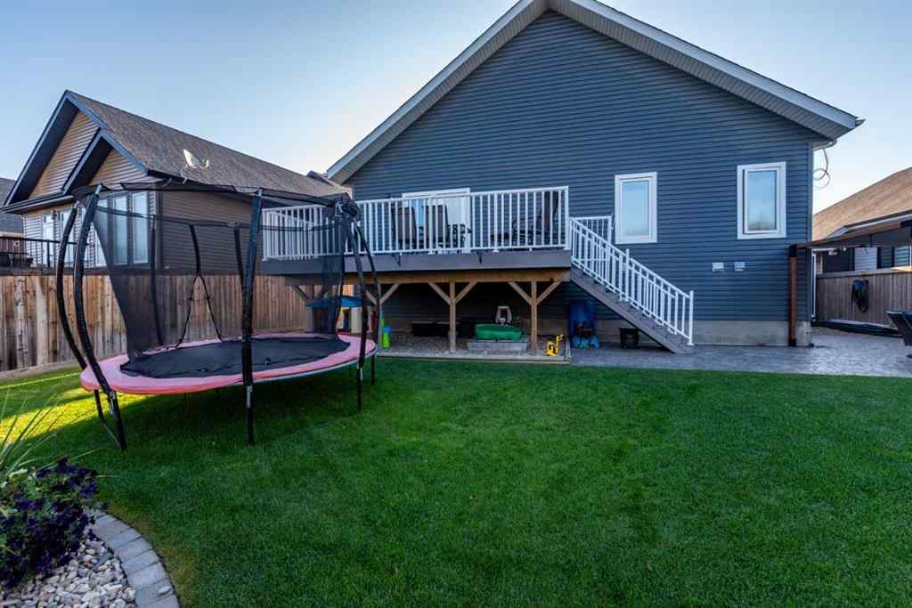 MLS® A2258602 - 2004 61 Avenue  in Lakeside Lloydminster, Residential