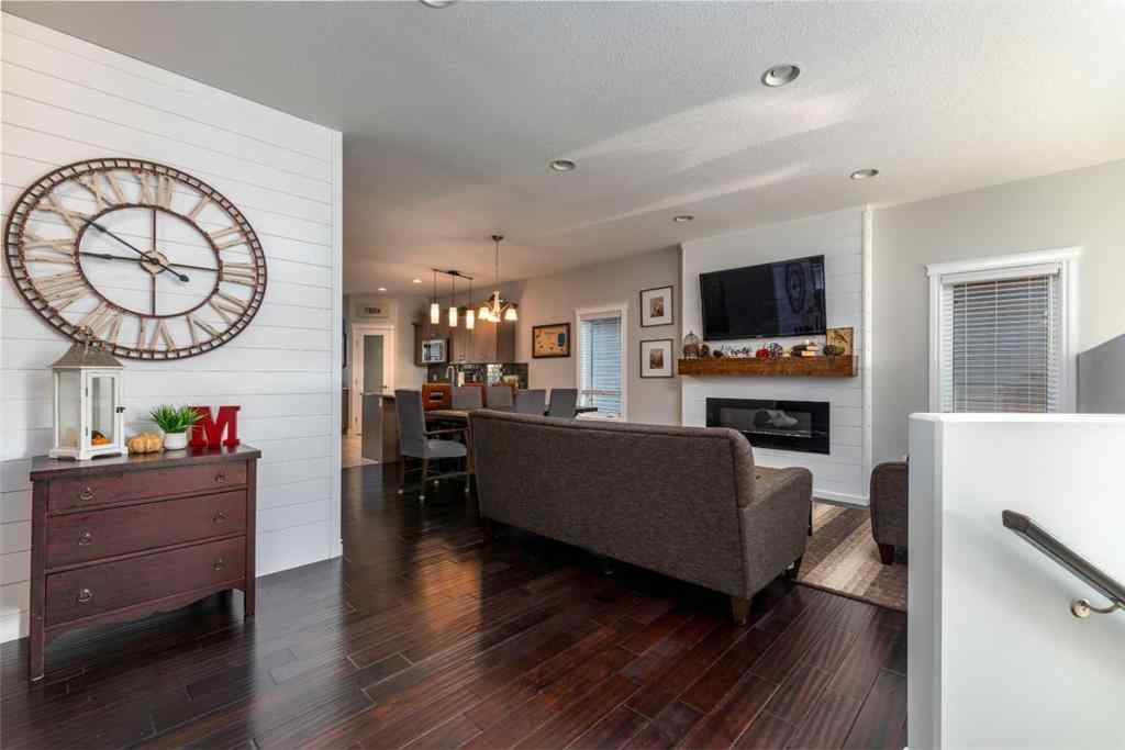 MLS® A2258602 - 2004 61 Avenue  in Lakeside Lloydminster, Residential