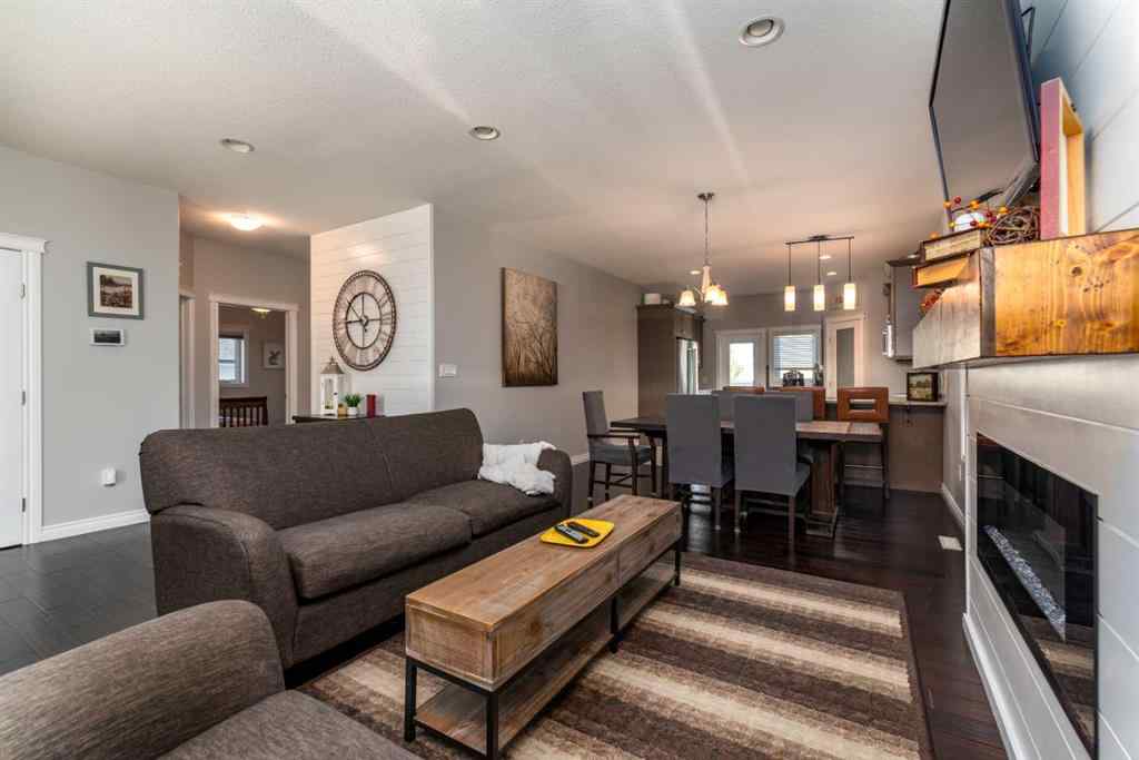 MLS® A2258602 - 2004 61 Avenue  in Lakeside Lloydminster, Residential