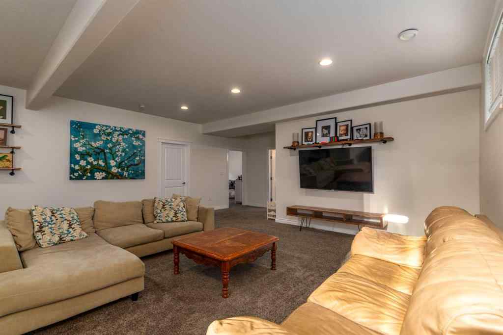 MLS® A2258602 - 2004 61 Avenue  in Lakeside Lloydminster, Residential