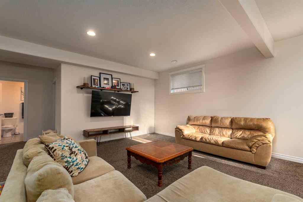 MLS® A2258602 - 2004 61 Avenue  in Lakeside Lloydminster, Residential