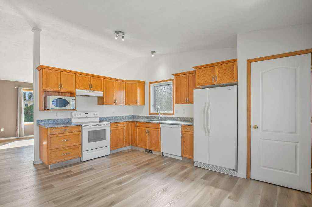 MLS® A2258603 - 52 Harper Drive  in Hewlett Park Sylvan Lake, Residential