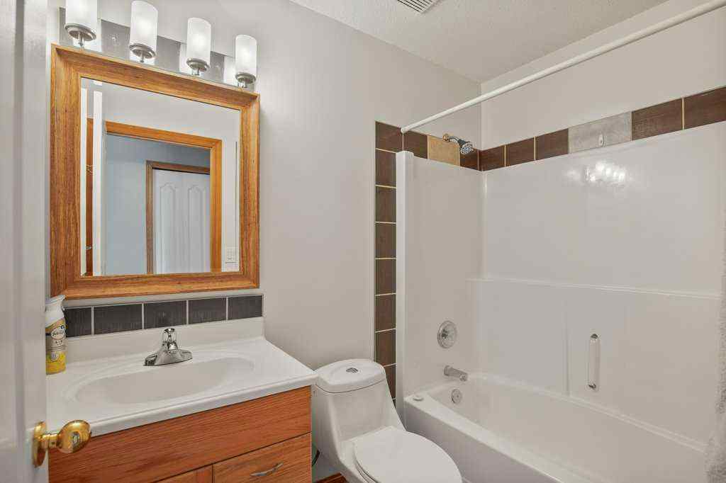 MLS® A2258603 - 52 Harper Drive  in Hewlett Park Sylvan Lake, Residential