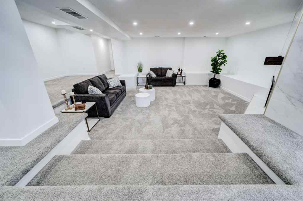 MLS® A2258612 - 10 Sunset Crescent  in NONE Rural Lethbridge County, Residential