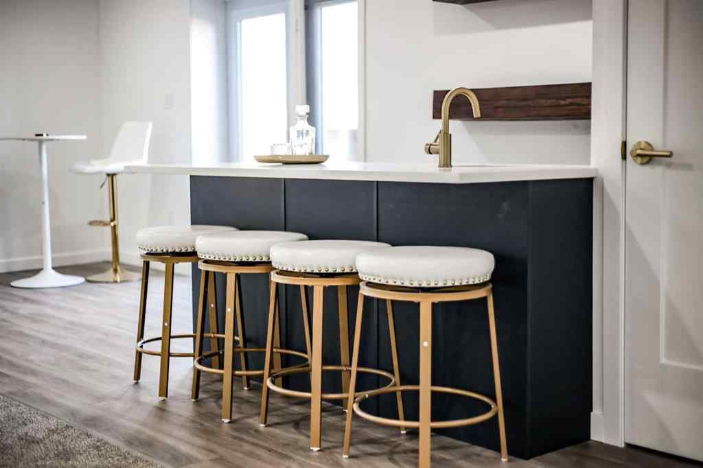 MLS® A2258612 - 10 Sunset Crescent  in NONE Rural Lethbridge County, Residential