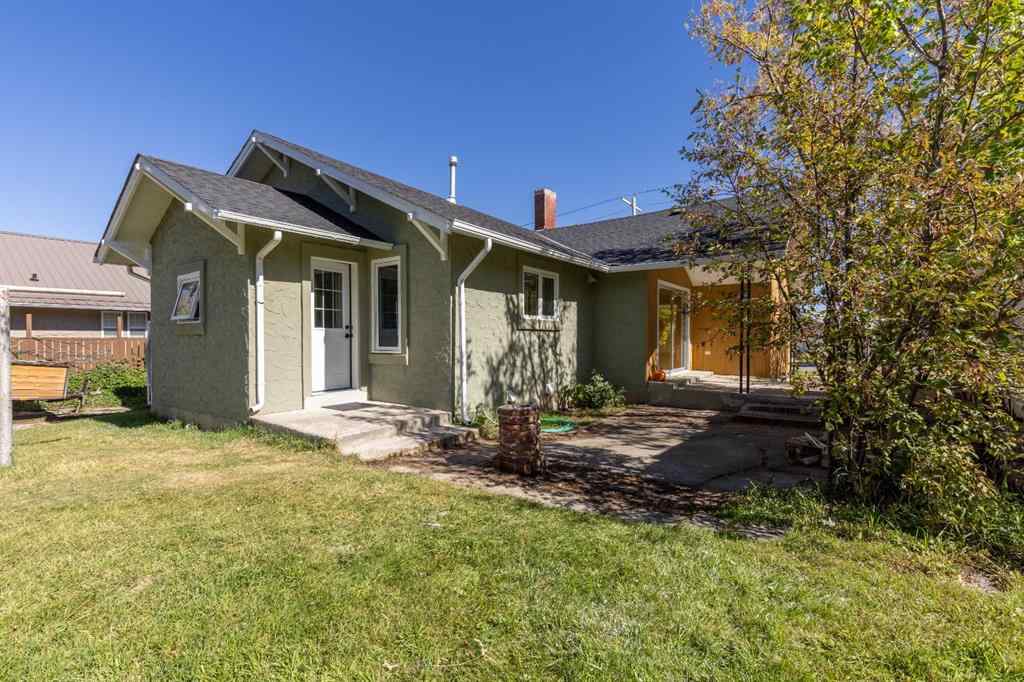 MLS® A2258613 - 257 2 Street W in NONE Cardston, Residential