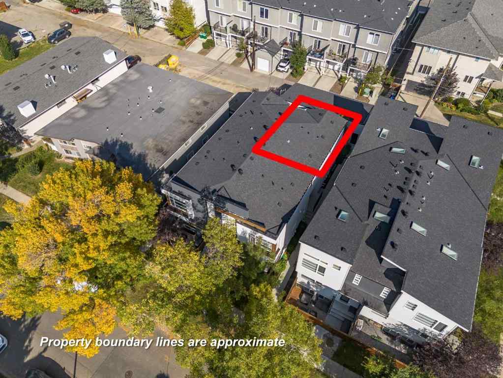 MLS® A2258616 - Unit #2 136 22 Avenue NE in Tuxedo Park Calgary, Residential