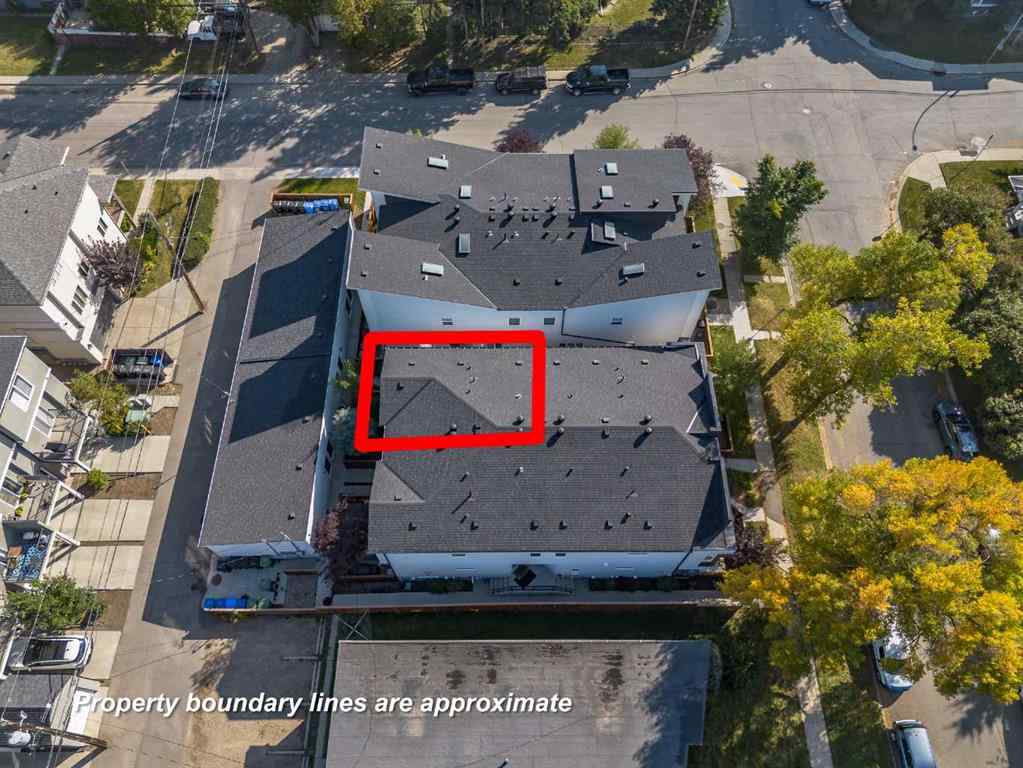 MLS® A2258616 - Unit #2 136 22 Avenue NE in Tuxedo Park Calgary, Residential