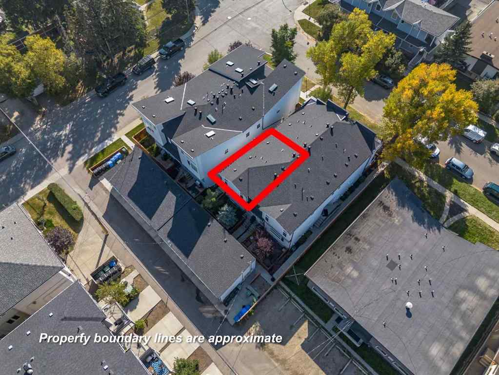 MLS® A2258616 - Unit #2 136 22 Avenue NE in Tuxedo Park Calgary, Residential