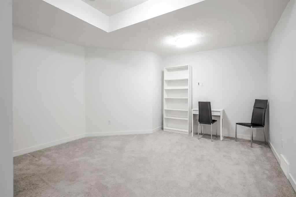 MLS® A2258616 - Unit #2 136 22 Avenue NE in Tuxedo Park Calgary, Residential