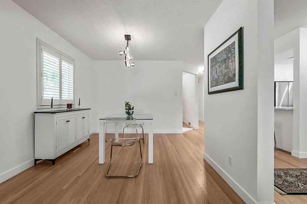 MLS® A2258617 - 8232 10 Street SW in Chinook Park Calgary, Residential