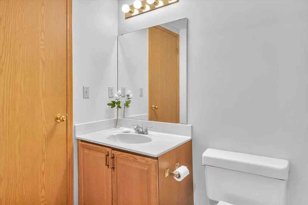 MLS® A2258634 - 28 Hunters Crescent  in Hunters Glen Okotoks, Residential