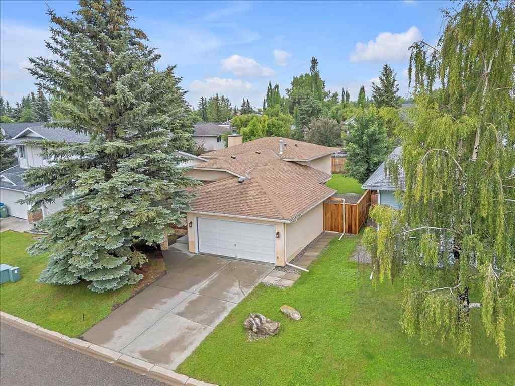 MLS® A2258634 - 28 Hunters Crescent  in Hunters Glen Okotoks, Residential