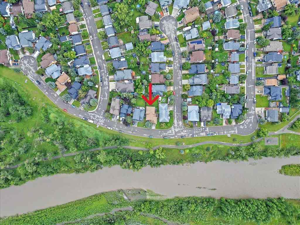 MLS® A2258634 - 28 Hunters Crescent  in Hunters Glen Okotoks, Residential