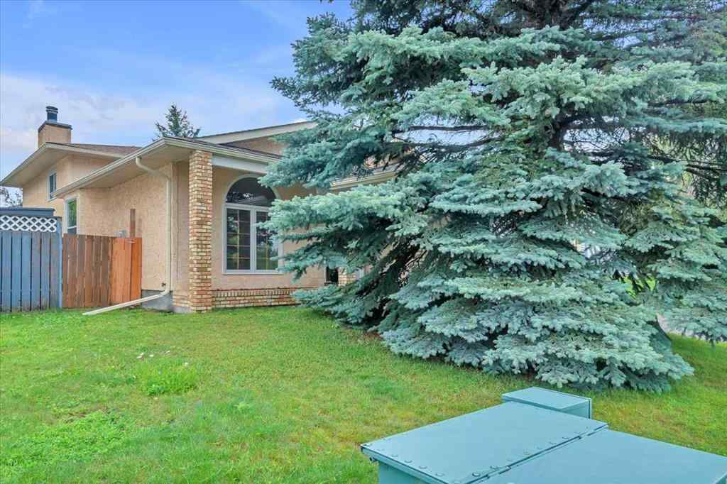 MLS® A2258634 - 28 Hunters Crescent  in Hunters Glen Okotoks, Residential