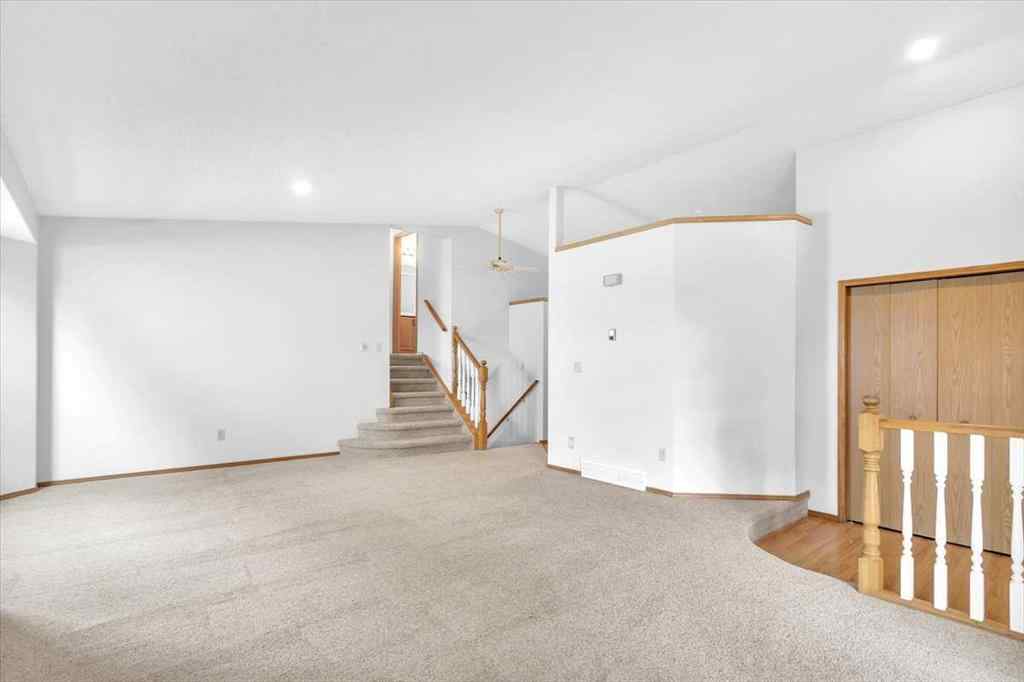 MLS® A2258634 - 28 Hunters Crescent  in Hunters Glen Okotoks, Residential