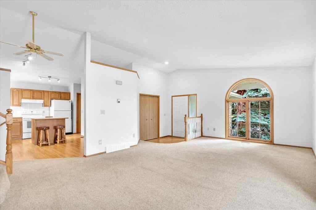 MLS® A2258634 - 28 Hunters Crescent  in Hunters Glen Okotoks, Residential