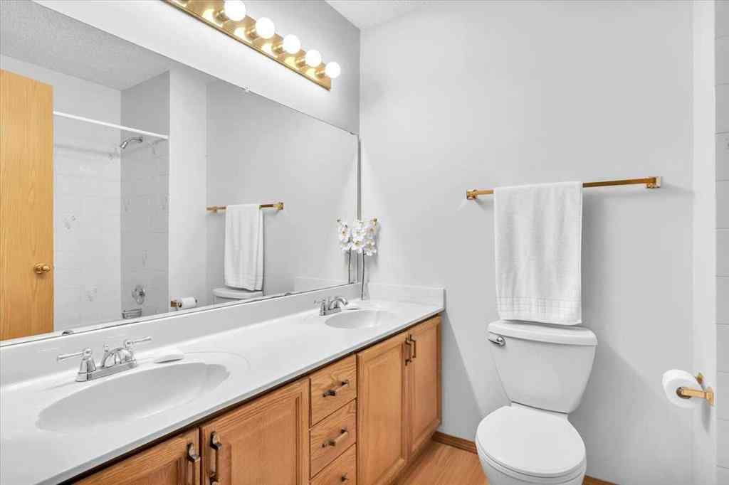 MLS® A2258634 - 28 Hunters Crescent  in Hunters Glen Okotoks, Residential