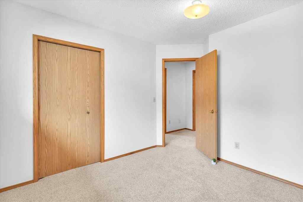 MLS® A2258634 - 28 Hunters Crescent  in Hunters Glen Okotoks, Residential