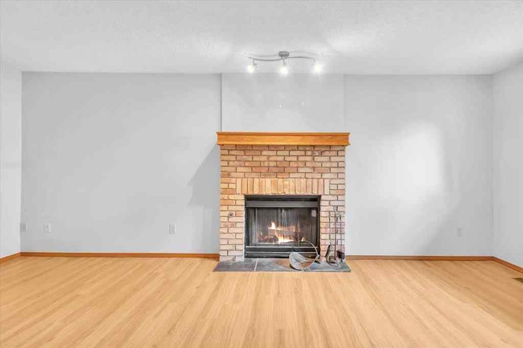 MLS® A2258634 - 28 Hunters Crescent  in Hunters Glen Okotoks, Residential
