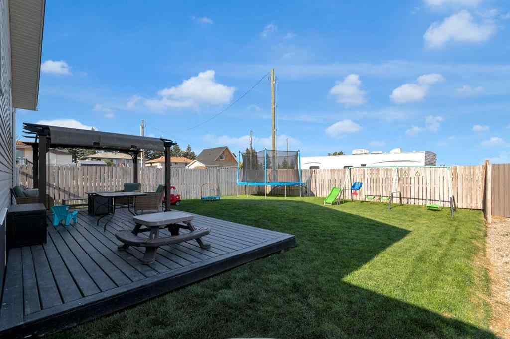 MLS® A2258643 - 212 3 Street N in NONE Vulcan, Residential