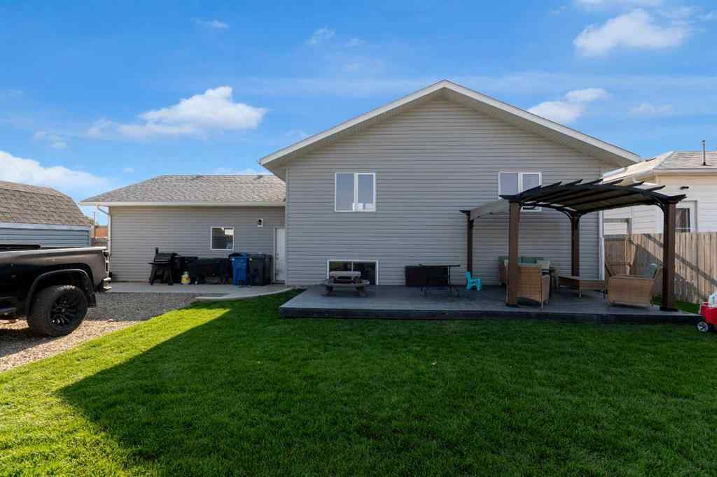 MLS® A2258643 - 212 3 Street N in NONE Vulcan, Residential