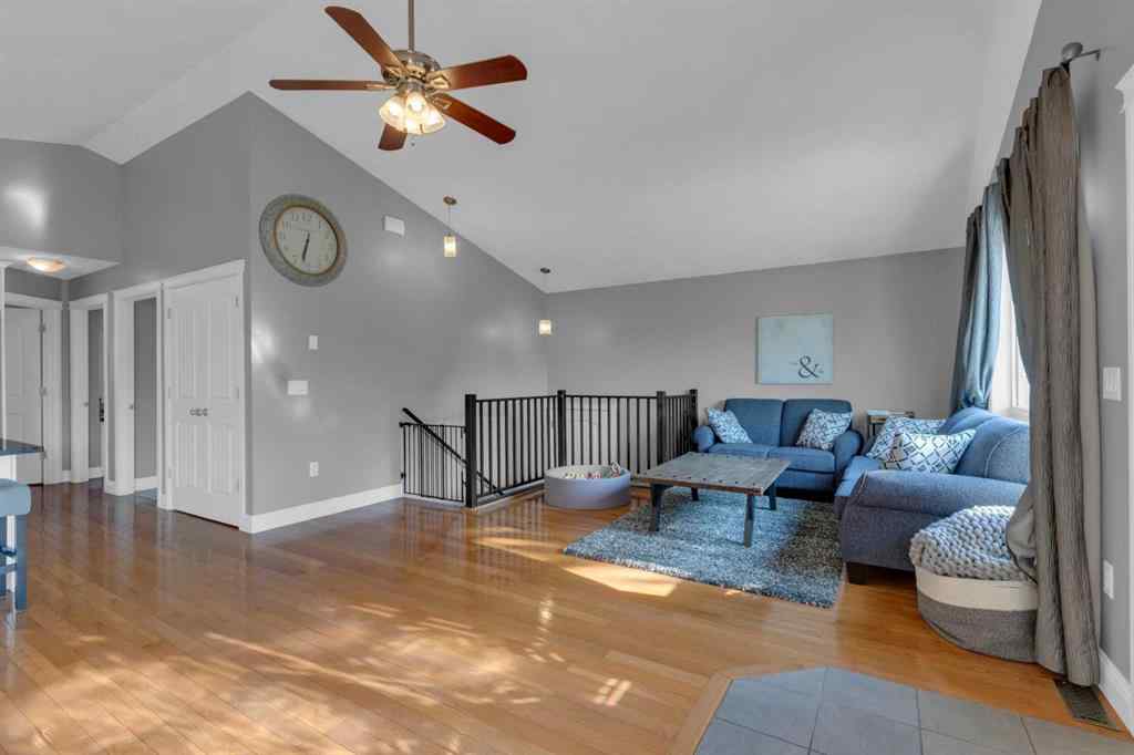 MLS® A2258643 - 212 3 Street N in NONE Vulcan, Residential