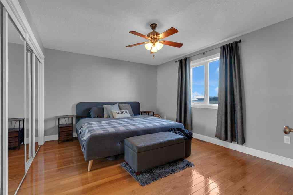 MLS® A2258643 - 212 3 Street N in NONE Vulcan, Residential