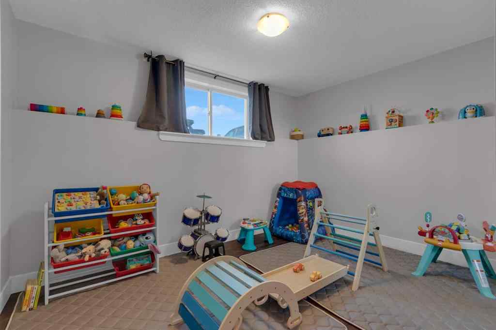 MLS® A2258643 - 212 3 Street N in NONE Vulcan, Residential