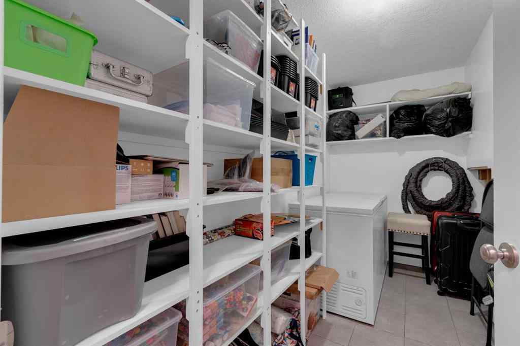 MLS® A2258643 - 212 3 Street N in NONE Vulcan, Residential