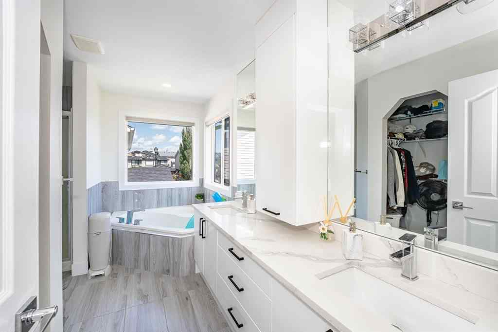 MLS® A2258651 - 132 Willowmere Close  in Westmere Chestermere, Residential