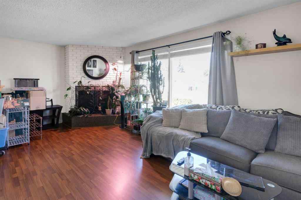 MLS® A2258658 - 4707 Mardale Road NE in Marlborough Calgary, Residential