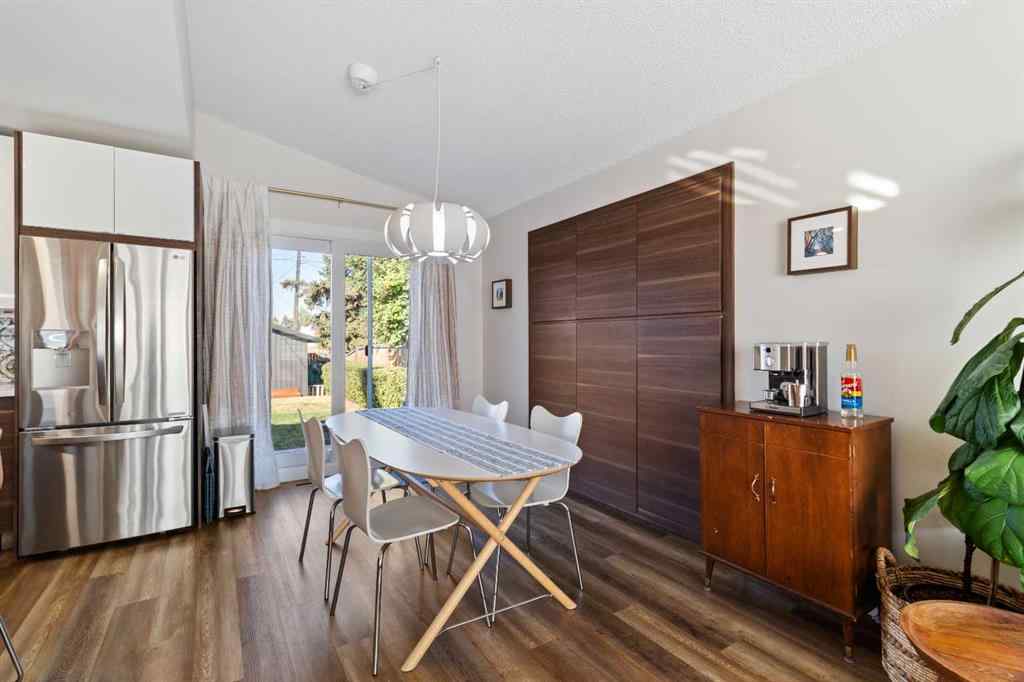 MLS® A2258663 - 3314 43 Avenue  in Mountview Red Deer, Residential