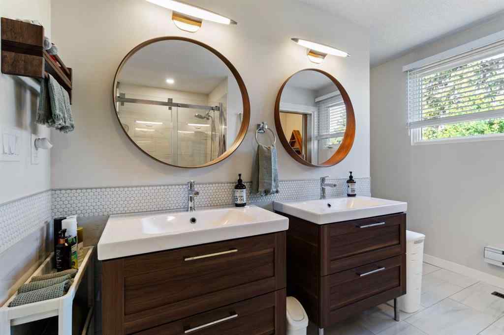 MLS® A2258663 - 3314 43 Avenue  in Mountview Red Deer, Residential