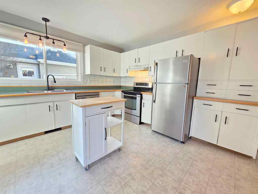 MLS® A2258666 - 405 8 Street NE in NONE Slave Lake, Residential