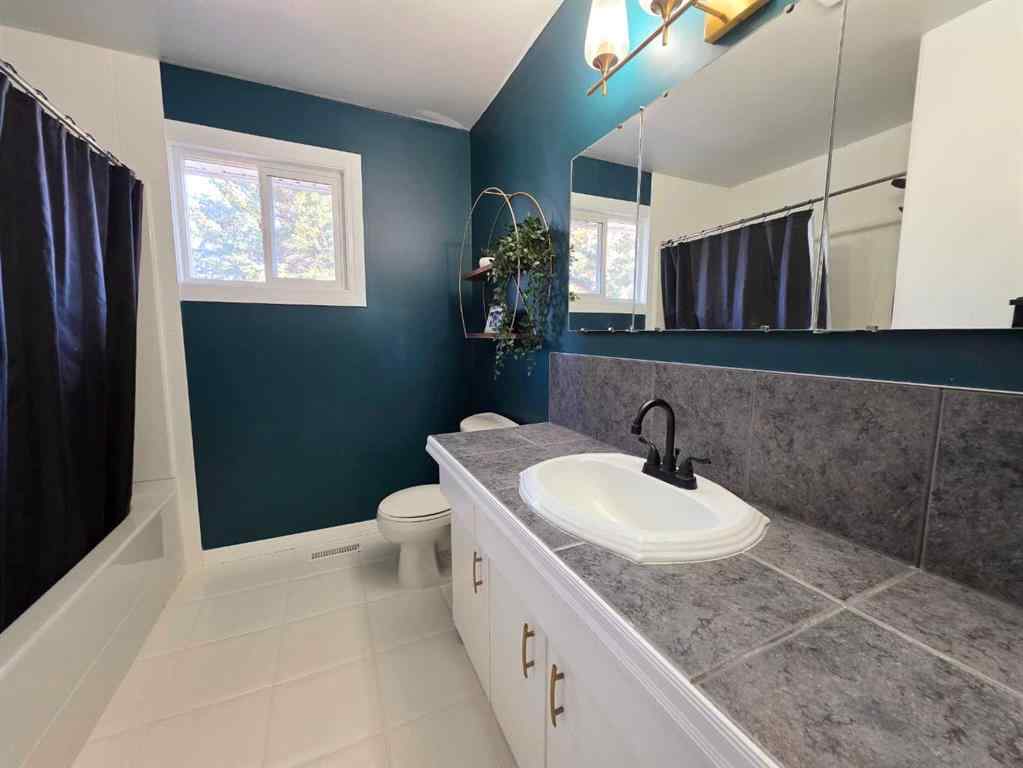 MLS® A2258666 - 405 8 Street NE in NONE Slave Lake, Residential