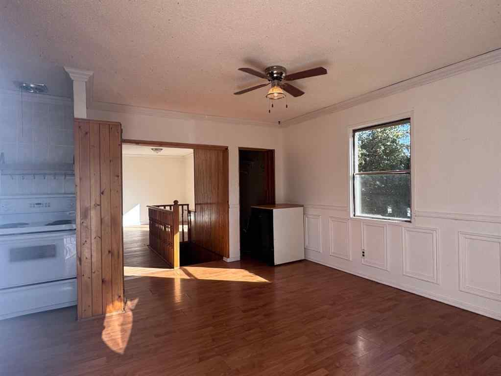 MLS® A2258668 - 10405 115 Street  in NONE Fairview, Residential