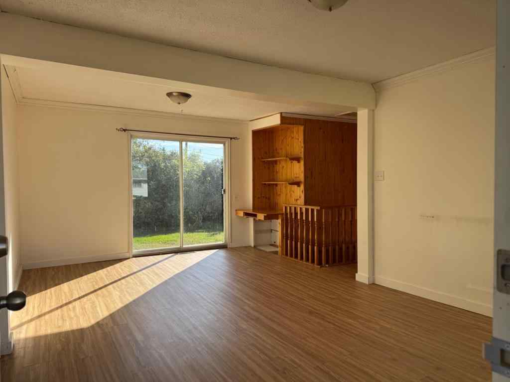 MLS® A2258668 - 10405 115 Street  in NONE Fairview, Residential