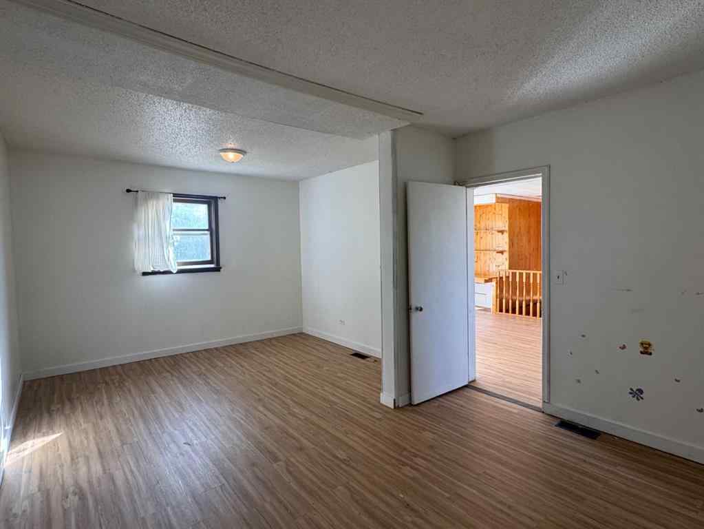 MLS® A2258668 - 10405 115 Street  in NONE Fairview, Residential