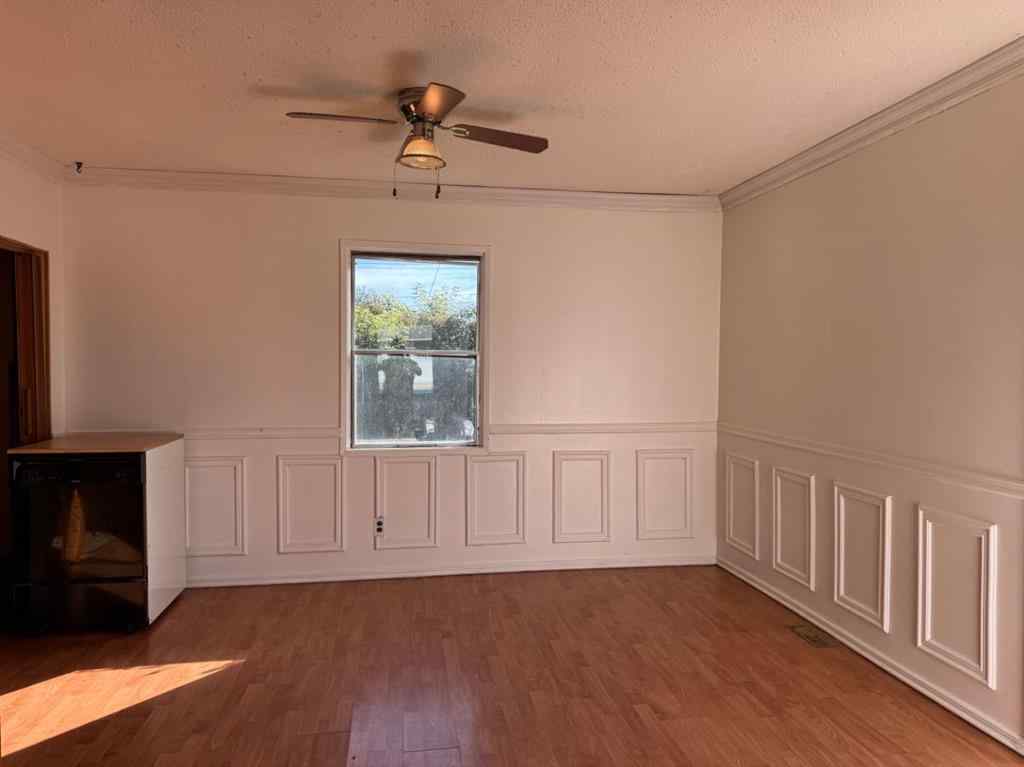 MLS® A2258668 - 10405 115 Street  in NONE Fairview, Residential